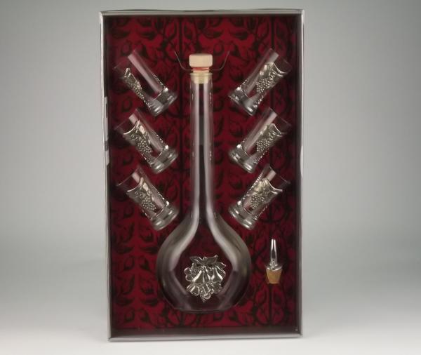 Набор д/водки 8 предметов "Traube"