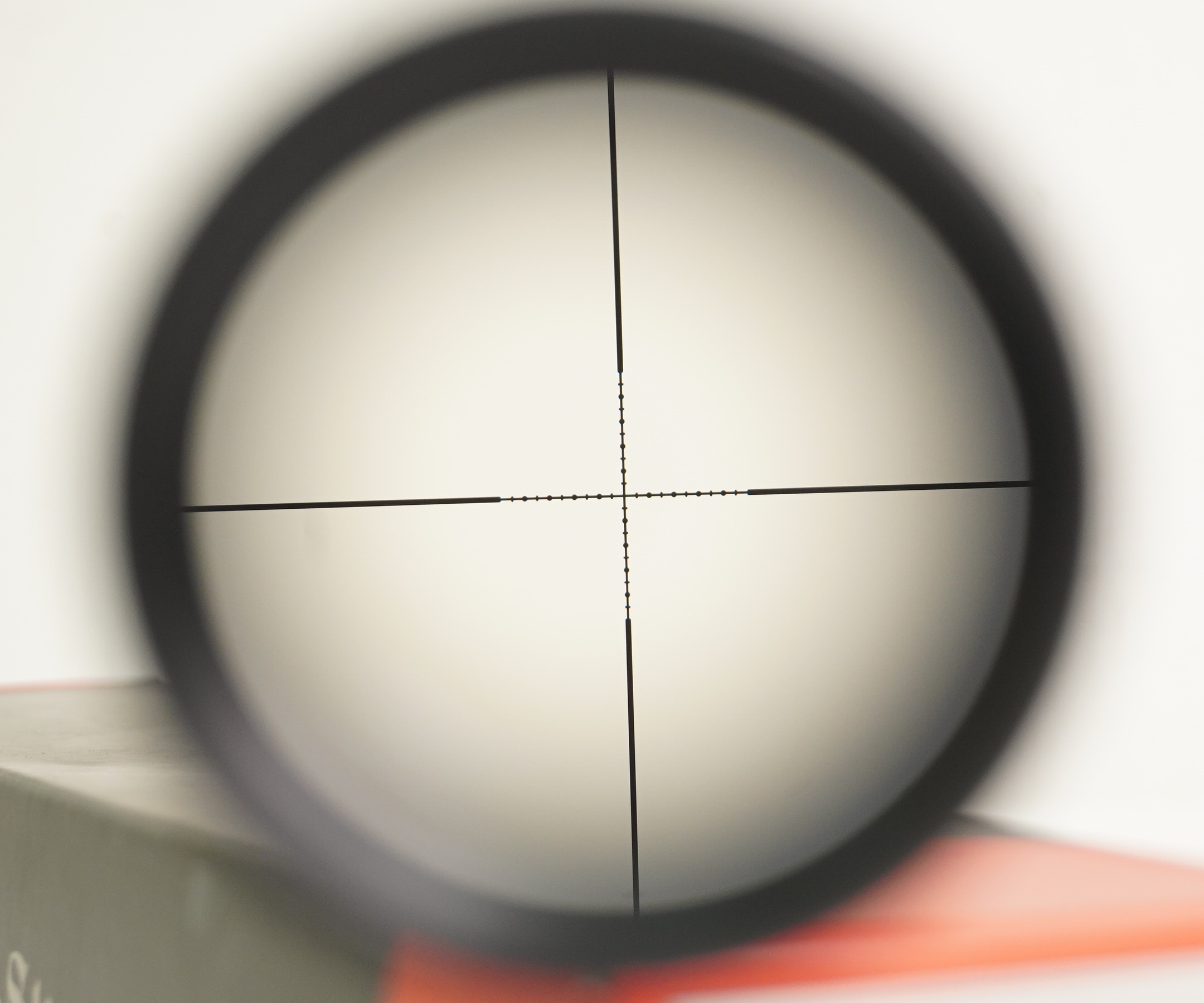 Прицел Stirling Mountmaster 4*32AO, halfmil-dot